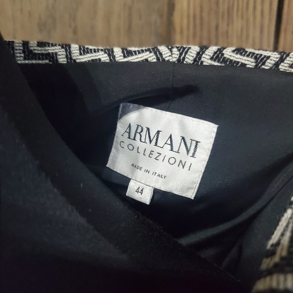 LAST CHANCE Armani Collezioni Zig Zag Blazer - Picture 2 of 4